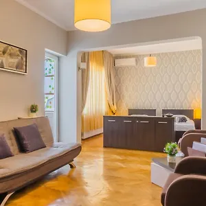 Palace Cismigiu Park Appartamento Bucarest