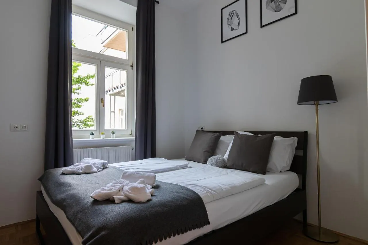 Apartment Vienna Central Station Residence